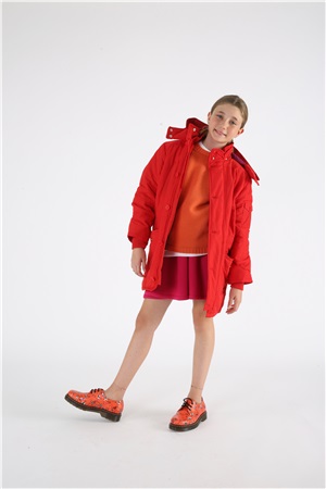 Crew neck long-sleeve fin.5 in gerbera color