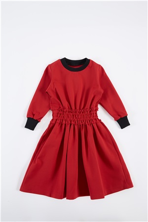 Dress in vibrant red 
