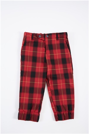 Trousers in tartan red with straps