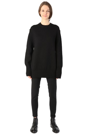 ROUND NECK WOOL JUMPER