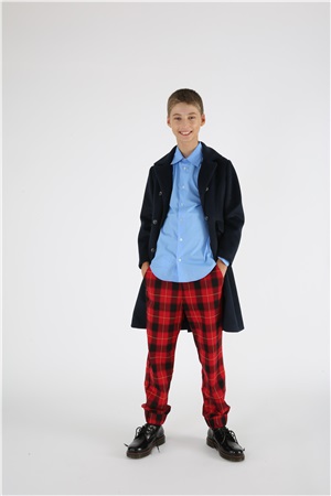 Trousers with straps in tartan red